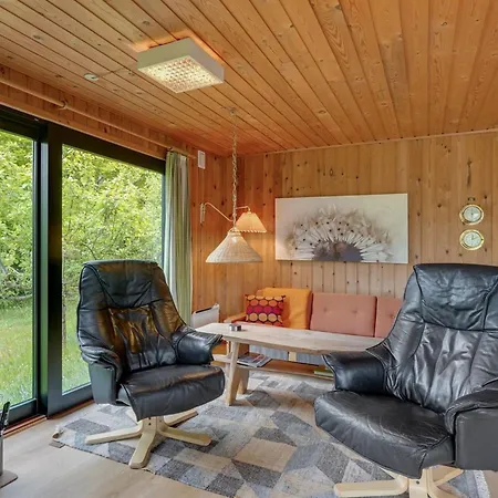 Sune - 500m From The Sea By Interhome